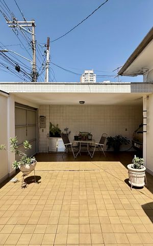 Casa para alugar com 400m², 3 quartos e 2 vagas Casa para alugar com 400m², 3 quartos e 2 vagasEntrada