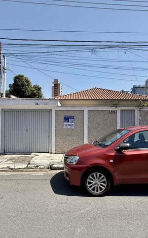Casa para alugar com 400m², 3 quartos e 2 vagas Casa para alugar com 400m², 3 quartos e 2 vagasFachada