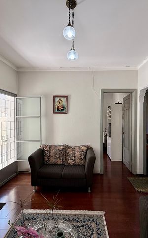 Casa para alugar com 400m², 3 quartos e 2 vagas Casa para alugar com 400m², 3 quartos e 2 vagasSala