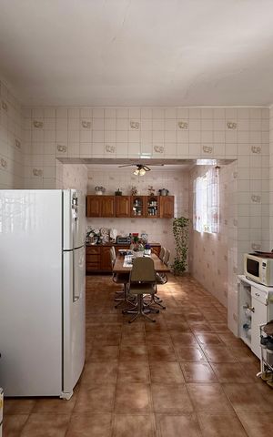 Casa para alugar com 400m², 3 quartos e 2 vagas Casa para alugar com 400m², 3 quartos e 2 vagasCozinha