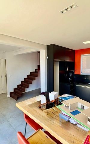 Apartamento à venda com 121m², 2 quartos e 2 vagasCozinha 