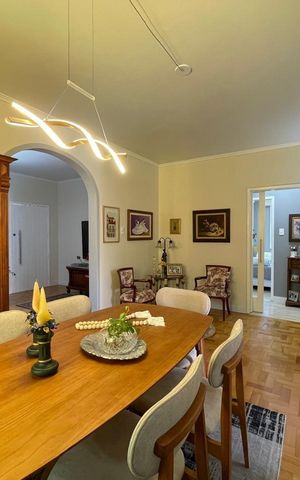 Casa à venda com 176m², 3 quartos e 4 vagas