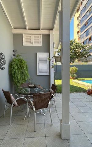 Casa à venda com 176m², 3 quartos e 4 vagas