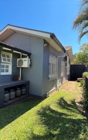 Casa à venda com 176m², 3 quartos e 4 vagas