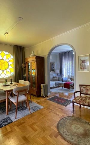 Casa à venda com 176m², 3 quartos e 4 vagas