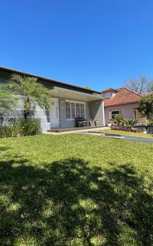 Casa à venda com 176m², 3 quartos e 4 vagas
