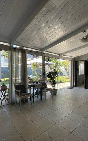 Casa à venda com 176m², 3 quartos e 4 vagas