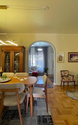 Casa à venda com 176m², 3 quartos e 4 vagas