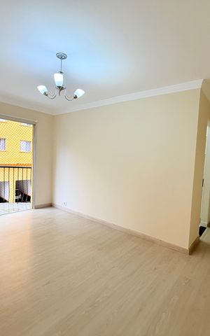 Apartamento à venda com 64m², 3 quartos e 1 vaga Apartamento à venda com 64m², 3 quartos e 1 vagaSala