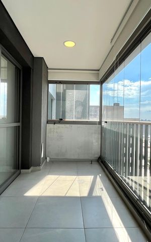 Apartamento à venda com 58m², 2 quartos e 1 vaga Apartamento à venda com 58m², 2 quartos e 1 vagaVaranda