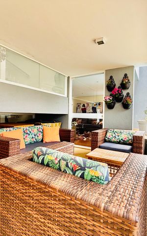 Casa de condomínio para alugar com 550m², 6 quartos e 6 vagas Casa de condomínio para alugar com 550m², 6 quartos e 6 vagasHall