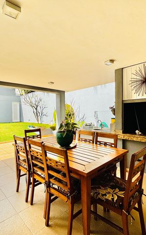 Casa de condomínio para alugar com 550m², 6 quartos e 6 vagas Casa de condomínio para alugar com 550m², 6 quartos e 6 vagasChurrasqueira