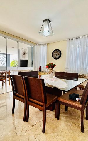 Casa de condomínio para alugar com 550m², 6 quartos e 6 vagas Casa de condomínio para alugar com 550m², 6 quartos e 6 vagasSala de Jantar 1