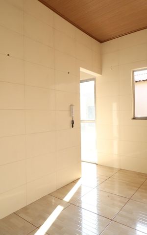 Casa para alugar com 70m², 3 quartos e 3 vagasCozinha da Edícula