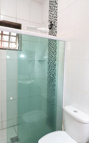 Casa para alugar com 70m², 3 quartos e 3 vagasBanheiro Social