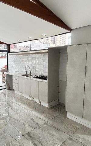 Apartamento à venda com 158m², 3 quartos e 2 vagas Apartamento à venda com 158m², 3 quartos e 2 vagasCobertura