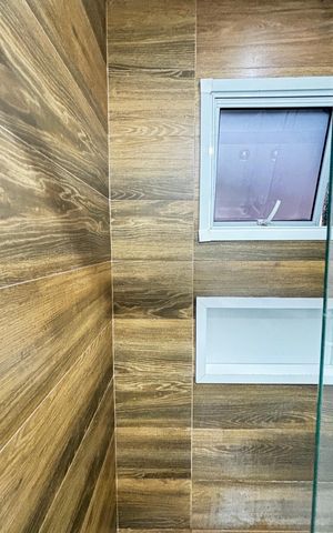 Apartamento à venda com 158m², 3 quartos e 2 vagas Apartamento à venda com 158m², 3 quartos e 2 vagasBanheiro da Suíte