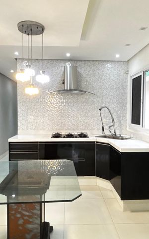 Apartamento à venda com 158m², 3 quartos e 2 vagas Apartamento à venda com 158m², 3 quartos e 2 vagasCozinha