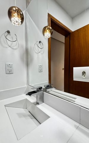 Apartamento à venda com 158m², 3 quartos e 2 vagas Apartamento à venda com 158m², 3 quartos e 2 vagasBanheiro