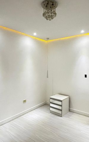 Apartamento à venda com 158m², 3 quartos e 2 vagas Apartamento à venda com 158m², 3 quartos e 2 vagasSuite
