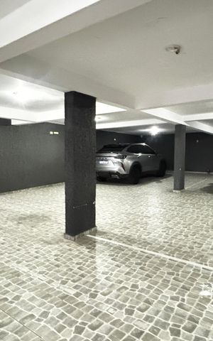 Apartamento à venda com 158m², 3 quartos e 2 vagas Apartamento à venda com 158m², 3 quartos e 2 vagasGaragem