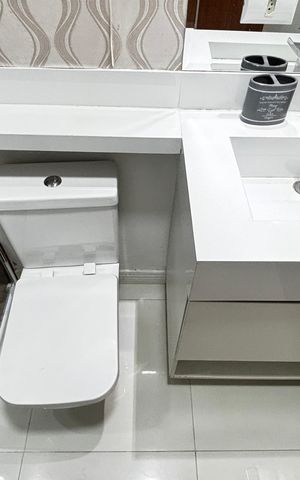 Apartamento à venda com 158m², 3 quartos e 2 vagas Apartamento à venda com 158m², 3 quartos e 2 vagasBanheiro da Suíte