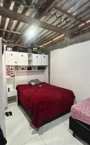 Casa à venda com 69m², 3 quartos e 1 vaga