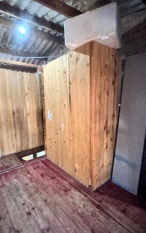 Casa à venda com 69m², 3 quartos e 1 vaga