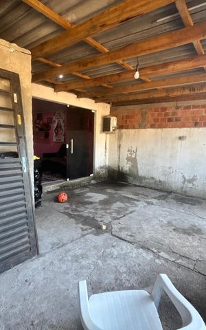 Casa à venda com 69m², 3 quartos e 1 vaga