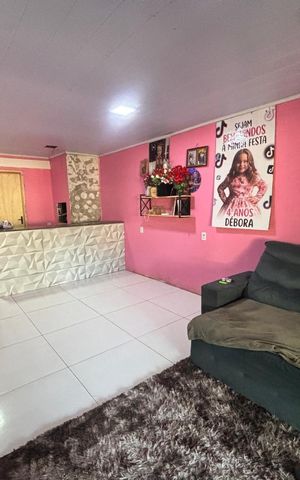 Casa à venda com 69m², 3 quartos e 1 vaga