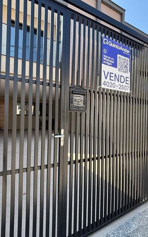 Casa à venda com 176m², 3 quartos e 4 vagasFachada