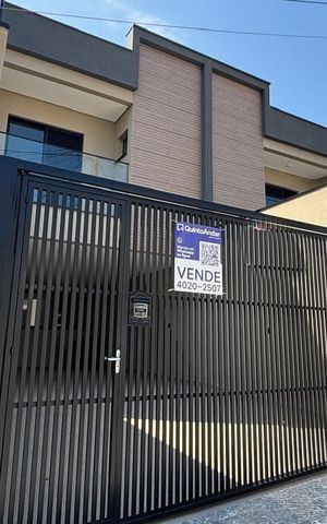 Casa à venda com 176m², 3 quartos e 4 vagasFachada