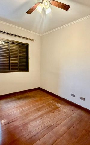 Apartamento à venda com 173m², 4 quartos e 2 vagas Apartamento à venda com 173m², 4 quartos e 2 vagasQuarto