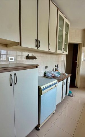 Apartamento à venda com 173m², 4 quartos e 2 vagas Apartamento à venda com 173m², 4 quartos e 2 vagasCozinha