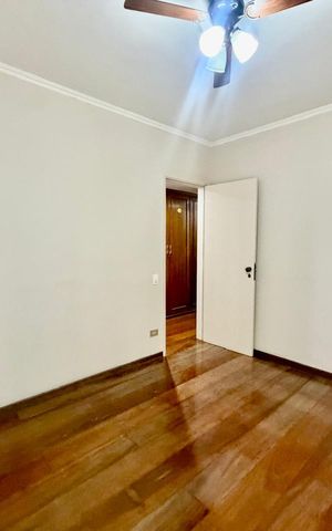 Apartamento à venda com 173m², 4 quartos e 2 vagas Apartamento à venda com 173m², 4 quartos e 2 vagasQuarto