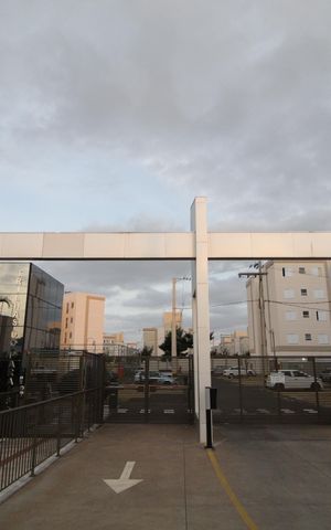 Apartamento para alugar com 50m², 2 quartos e 1 vagaÁrea comum