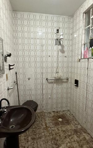 Casa para alugar com 200m², 4 quartos e 2 vagas Casa para alugar com 200m², 4 quartos e 2 vagasBanheiro da Suíte 1