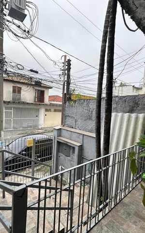 Casa para alugar com 200m², 4 quartos e 2 vagas Casa para alugar com 200m², 4 quartos e 2 vagasVaranda da Sala