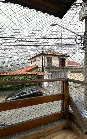 Casa para alugar com 200m², 4 quartos e 2 vagas Casa para alugar com 200m², 4 quartos e 2 vagasVaranda
