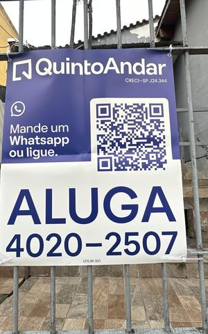 Casa para alugar com 200m², 4 quartos e 2 vagas Casa para alugar com 200m², 4 quartos e 2 vagasFachada