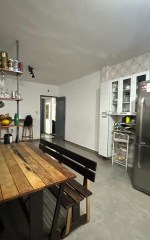 Casa para alugar com 200m², 4 quartos e 2 vagas Casa para alugar com 200m², 4 quartos e 2 vagasCozinha