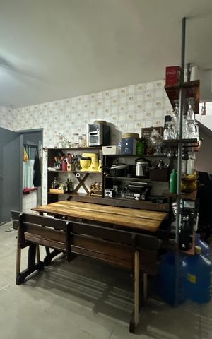 Casa para alugar com 200m², 4 quartos e 2 vagas Casa para alugar com 200m², 4 quartos e 2 vagasCozinha