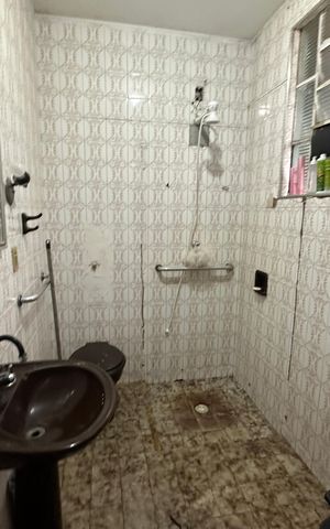 Casa para alugar com 200m², 4 quartos e 2 vagas Casa para alugar com 200m², 4 quartos e 2 vagasBanheiro da Suíte 1