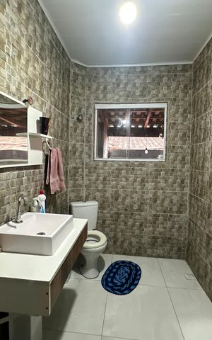 Casa para alugar com 200m², 4 quartos e 2 vagas Casa para alugar com 200m², 4 quartos e 2 vagasBanheiro Social