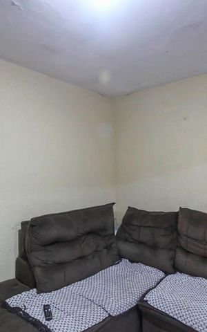 Casa à venda com 125m², 4 quartos e 1 vaga Casa à venda com 125m², 4 quartos e 1 vagaSala