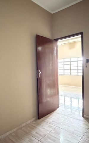Casa para alugar com 97m², 3 quartos e sem vaga