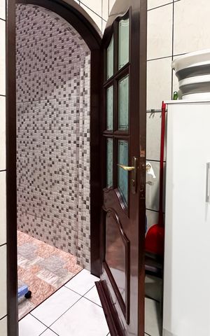Casa à venda com 226m², 3 quartos e 2 vagas Casa à venda com 226m², 3 quartos e 2 vagasÁrea de Serviço