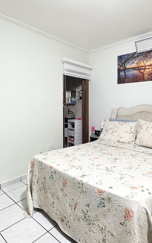Casa à venda com 226m², 3 quartos e 2 vagas Casa à venda com 226m², 3 quartos e 2 vagasSuíte