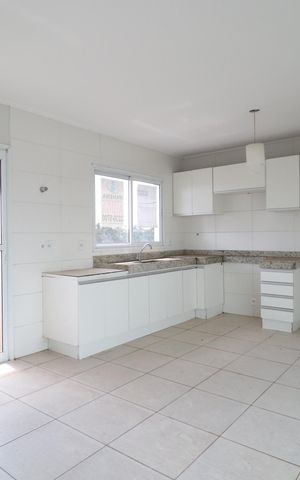 Apartamento para alugar com 130m², 3 quartos e 1 vagaCozinha