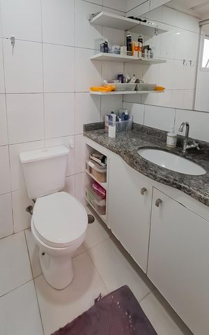 Apartamento à venda com 62m², 2 quartos e 2 vagas Apartamento à venda com 62m², 2 quartos e 2 vagasBanheiro da Suíte